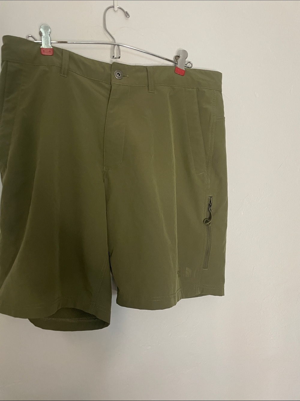 The North Face Men's Olive Utility Hybrid Shorts